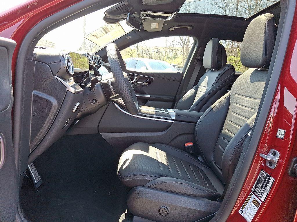 new 2025 Mercedes-Benz GLC 300 car, priced at $67,660