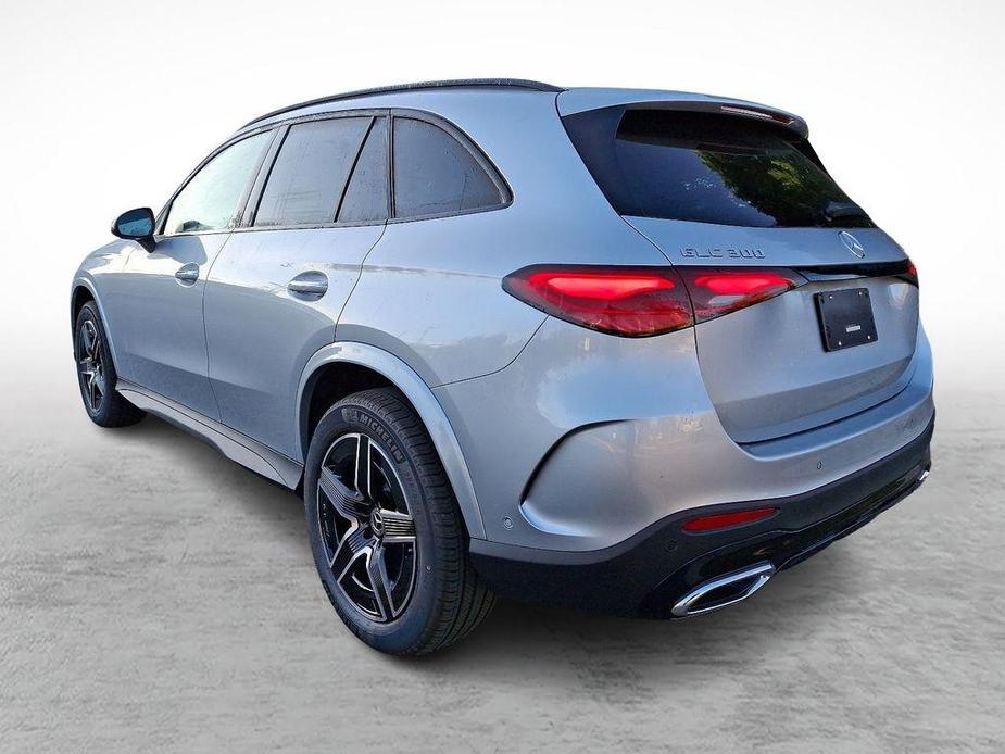 new 2025 Mercedes-Benz GLC 300 car, priced at $57,085