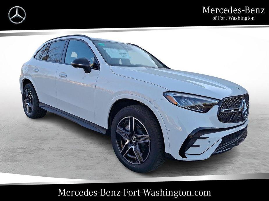 new 2025 Mercedes-Benz GLC 300 car, priced at $59,145