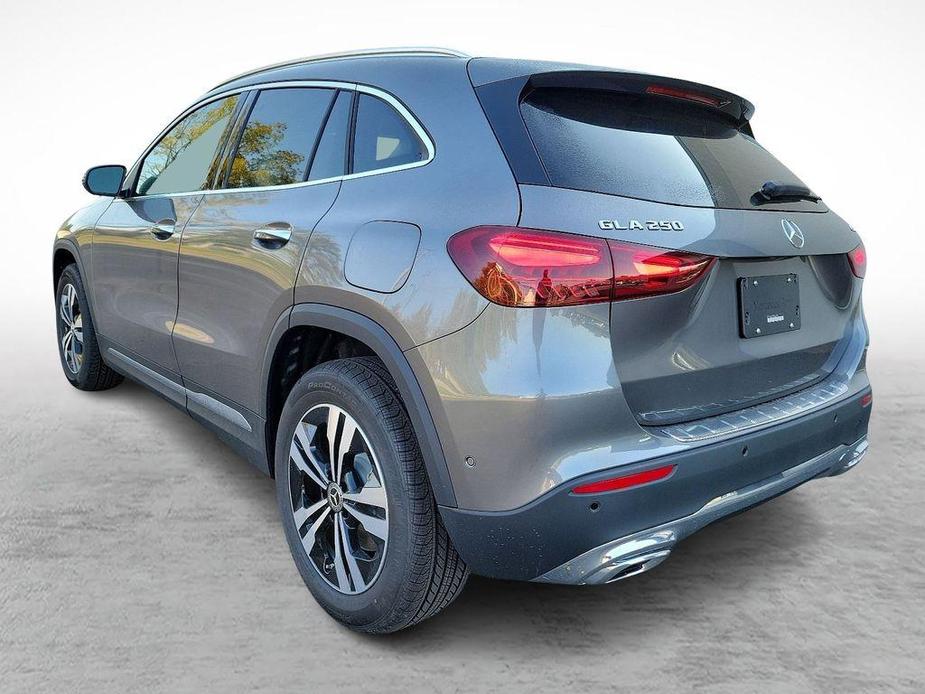 new 2025 Mercedes-Benz GLA 250 car, priced at $50,120