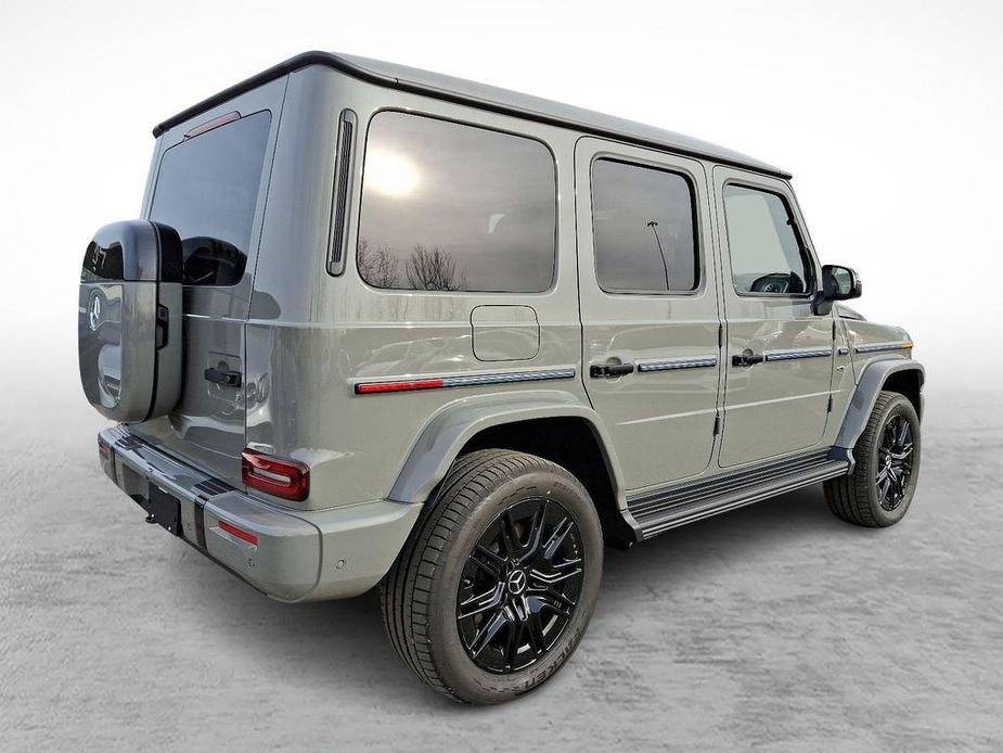 new 2025 Mercedes-Benz G-Class car, priced at $191,890