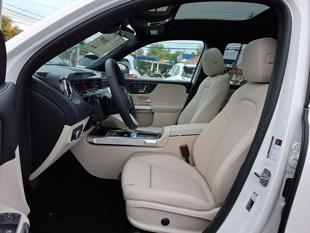 new 2026 Mercedes-Benz GLB 250 car, priced at $51,815