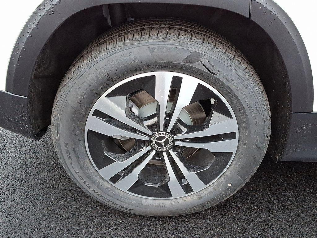 new 2026 Mercedes-Benz GLB 250 car, priced at $51,815