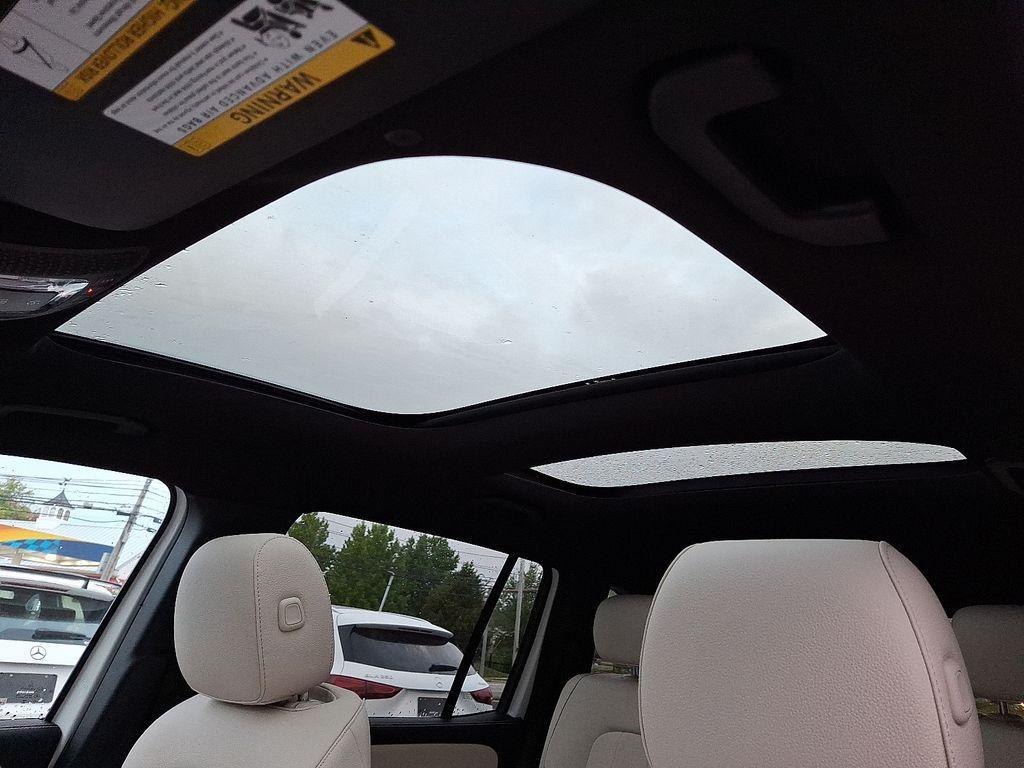 new 2026 Mercedes-Benz GLB 250 car, priced at $51,815