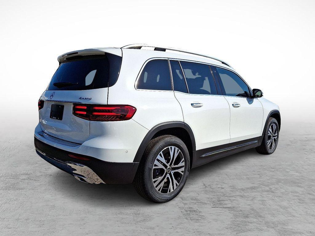 new 2025 Mercedes-Benz GLB 250 car, priced at $53,095