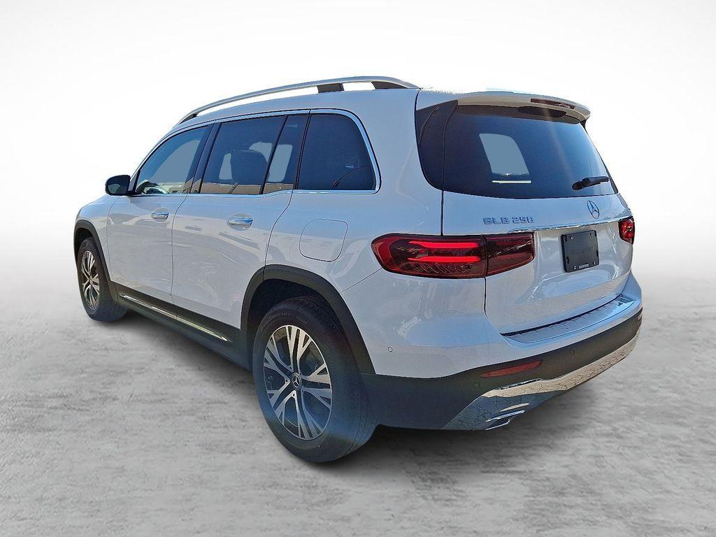 new 2025 Mercedes-Benz GLB 250 car, priced at $53,095