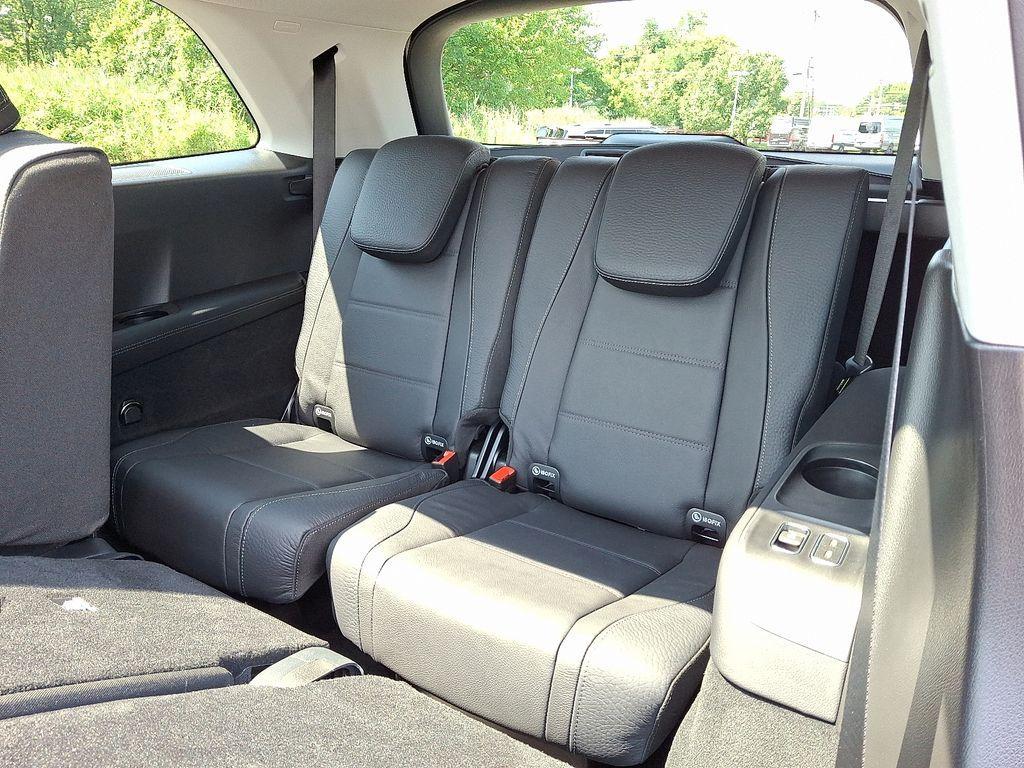 new 2025 Mercedes-Benz GLS 450 car, priced at $99,565