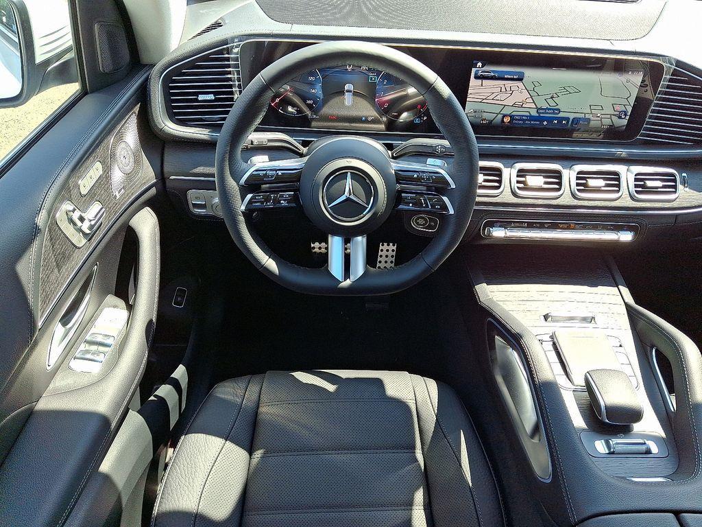 new 2025 Mercedes-Benz GLS 450 car, priced at $99,565