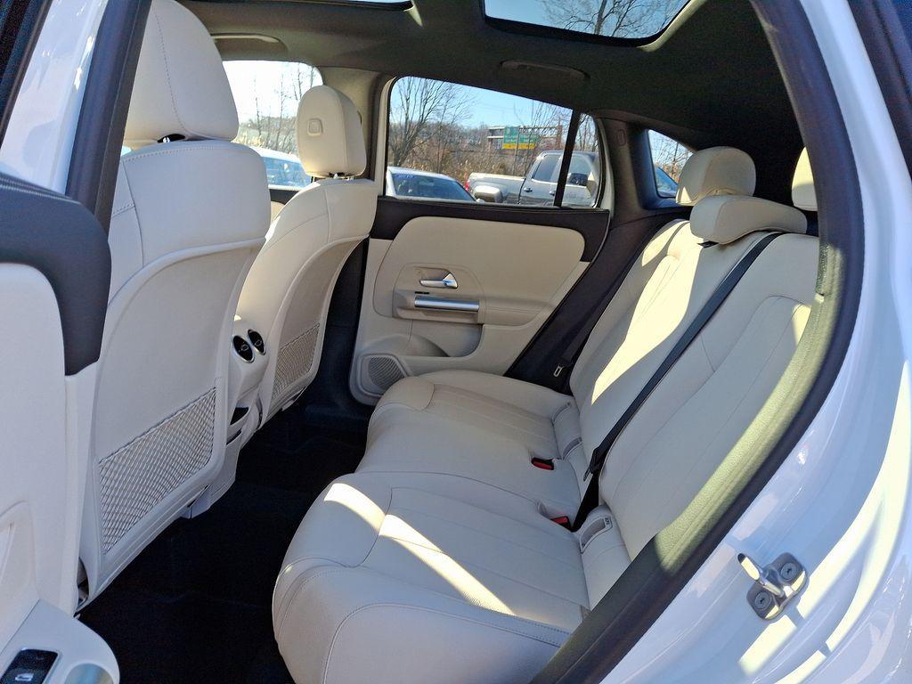 used 2025 Mercedes-Benz GLA 250 car, priced at $43,789