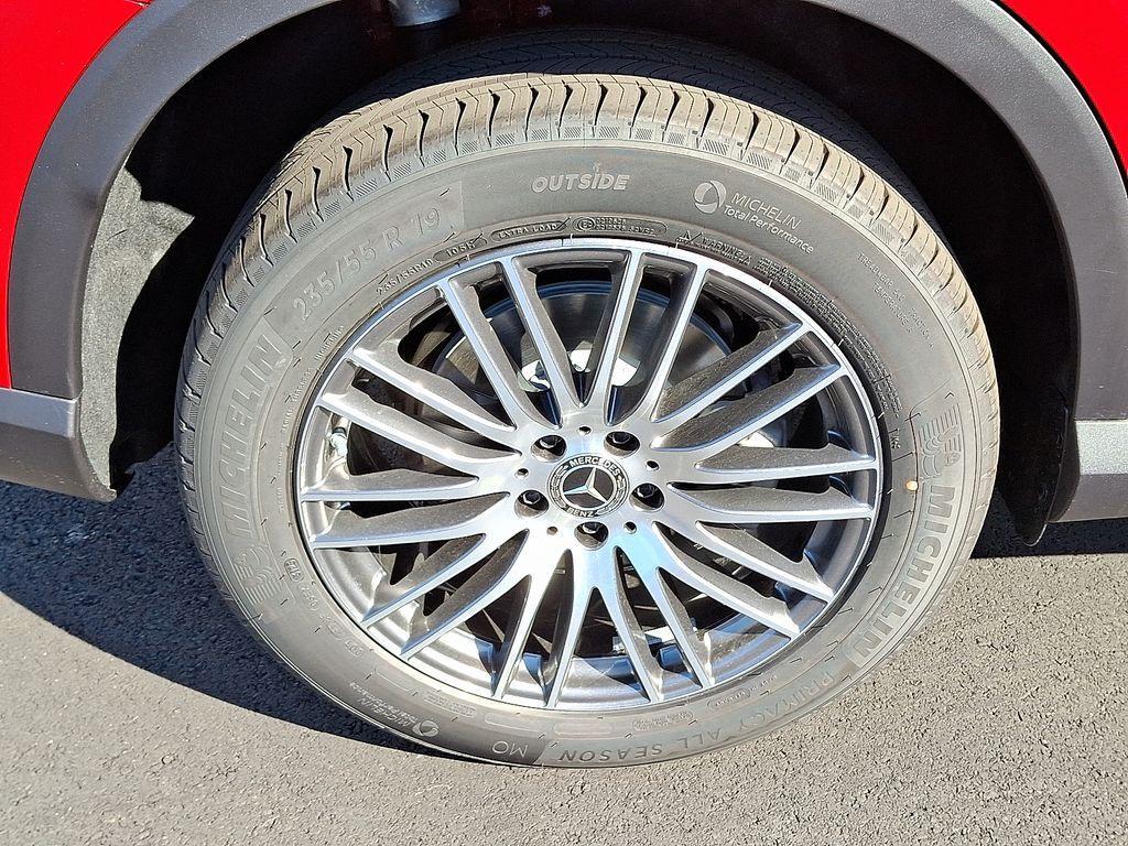 new 2026 Mercedes-Benz GLC 300 car, priced at $63,295