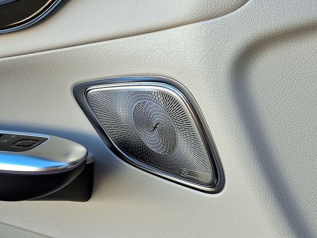 new 2026 Mercedes-Benz GLC 300 car, priced at $63,295