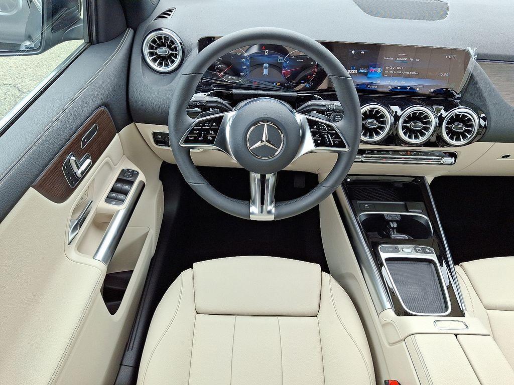 new 2026 Mercedes-Benz GLA 250 car, priced at $48,270