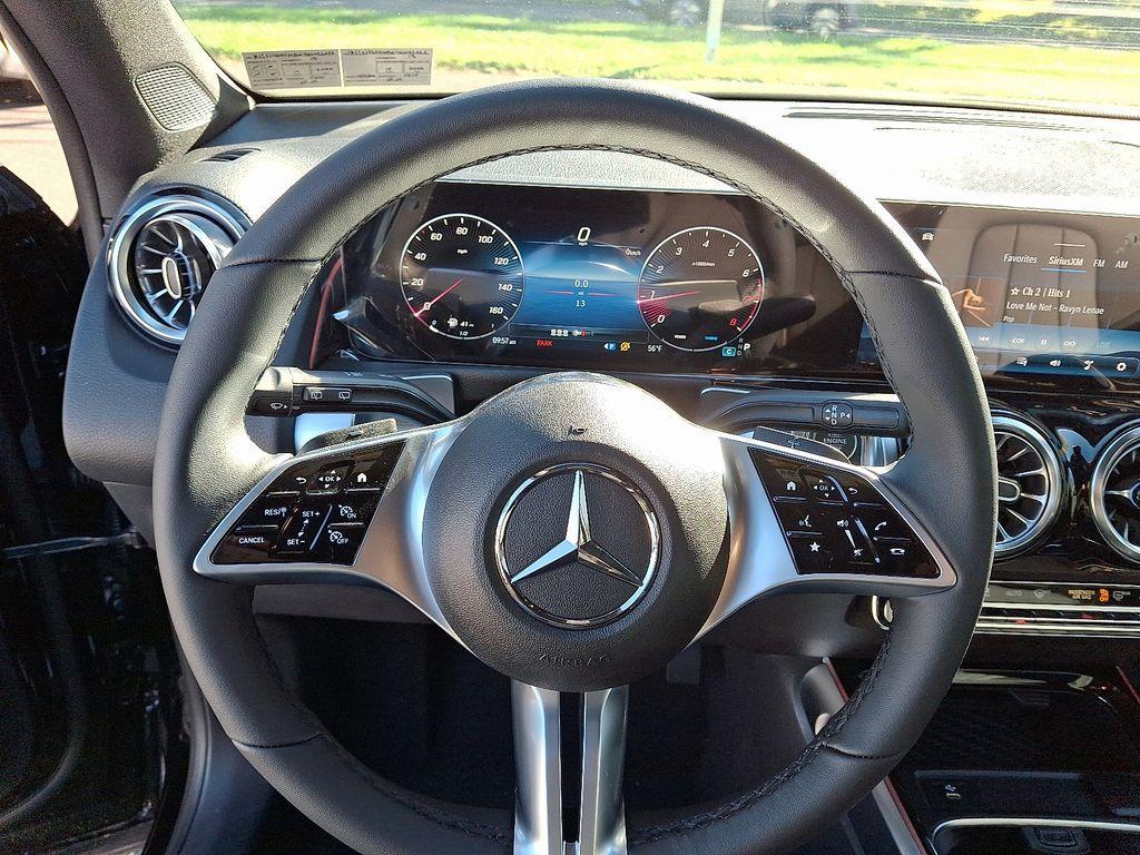 new 2026 Mercedes-Benz GLB 250 car, priced at $51,815
