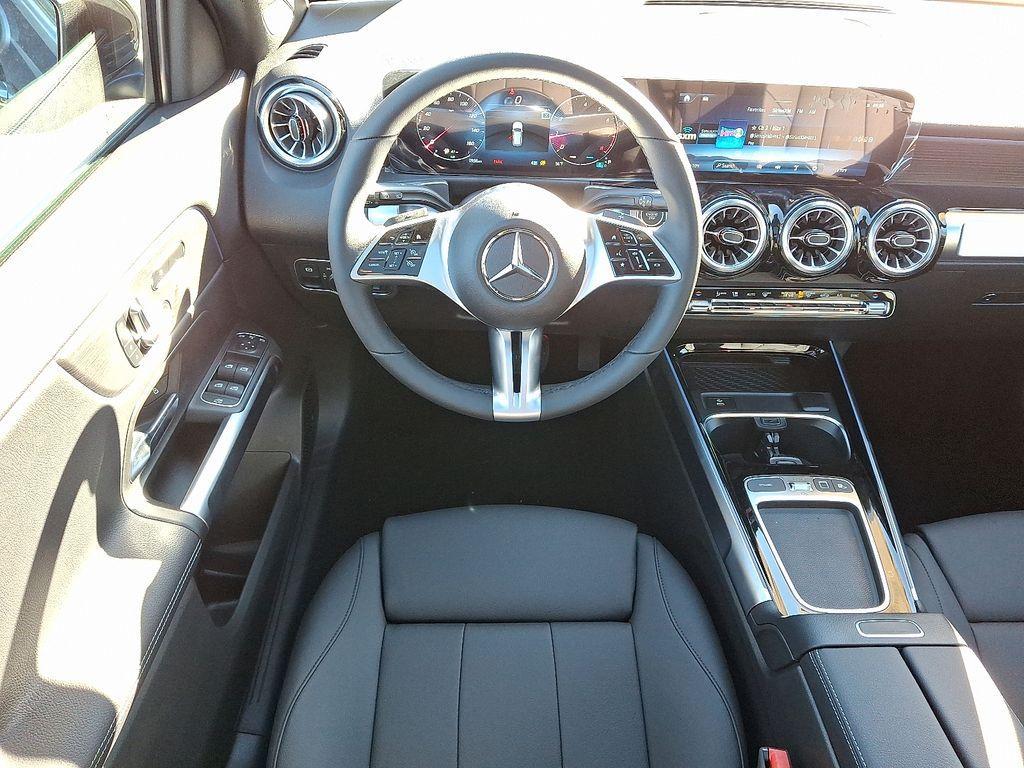 new 2026 Mercedes-Benz GLB 250 car, priced at $51,815