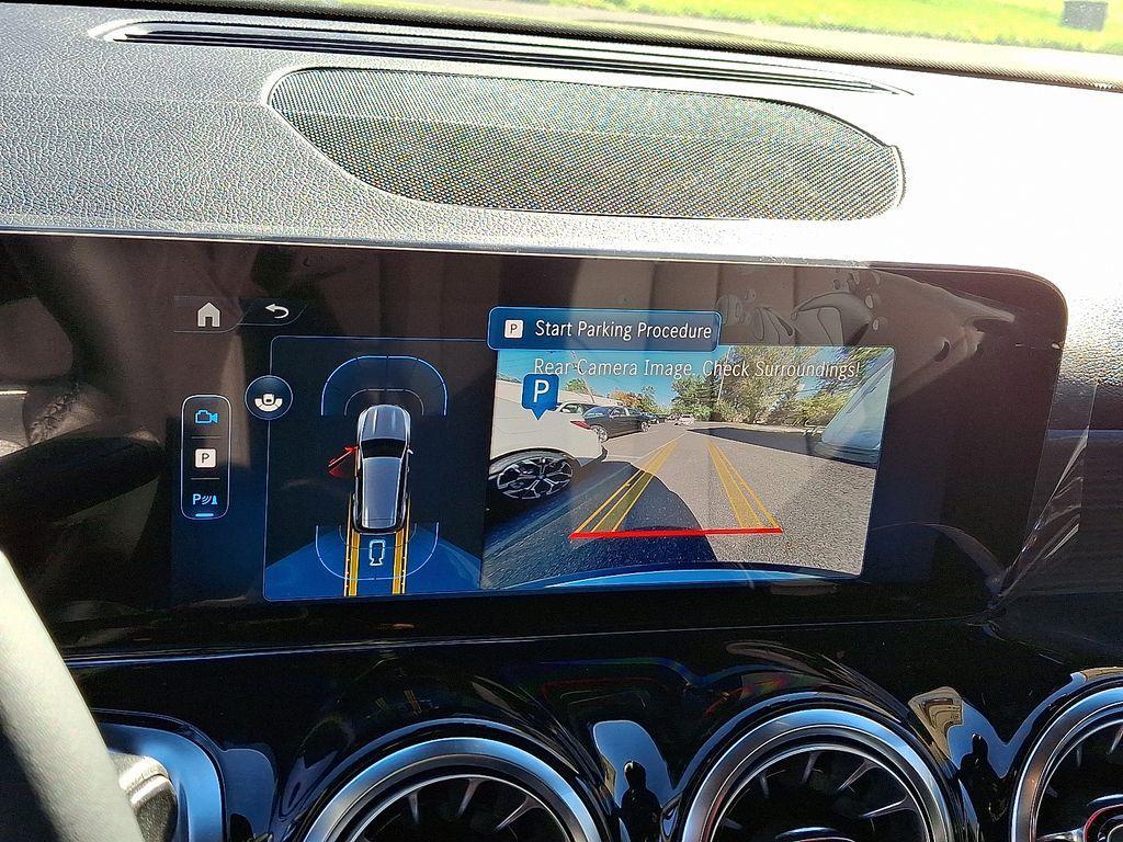 new 2026 Mercedes-Benz GLB 250 car, priced at $51,815