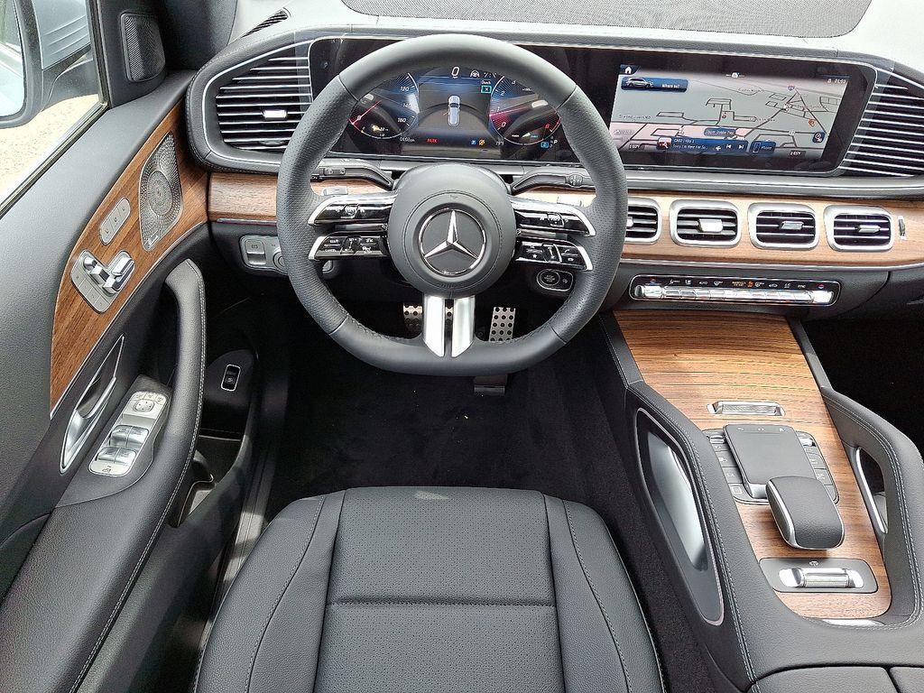 new 2025 Mercedes-Benz GLS 450 car, priced at $95,525
