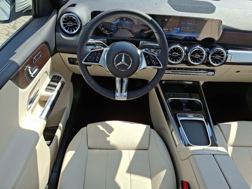 new 2025 Mercedes-Benz GLB 250 car, priced at $51,590