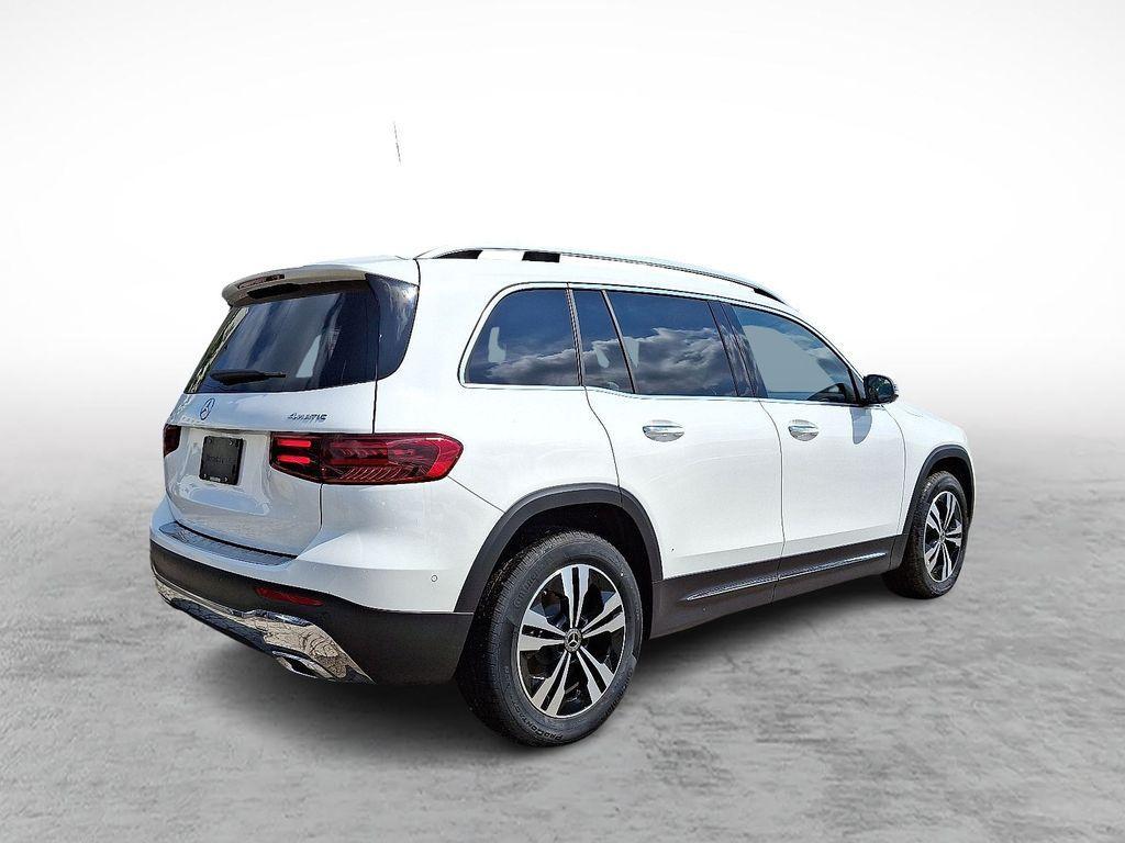 new 2025 Mercedes-Benz GLB 250 car, priced at $51,590