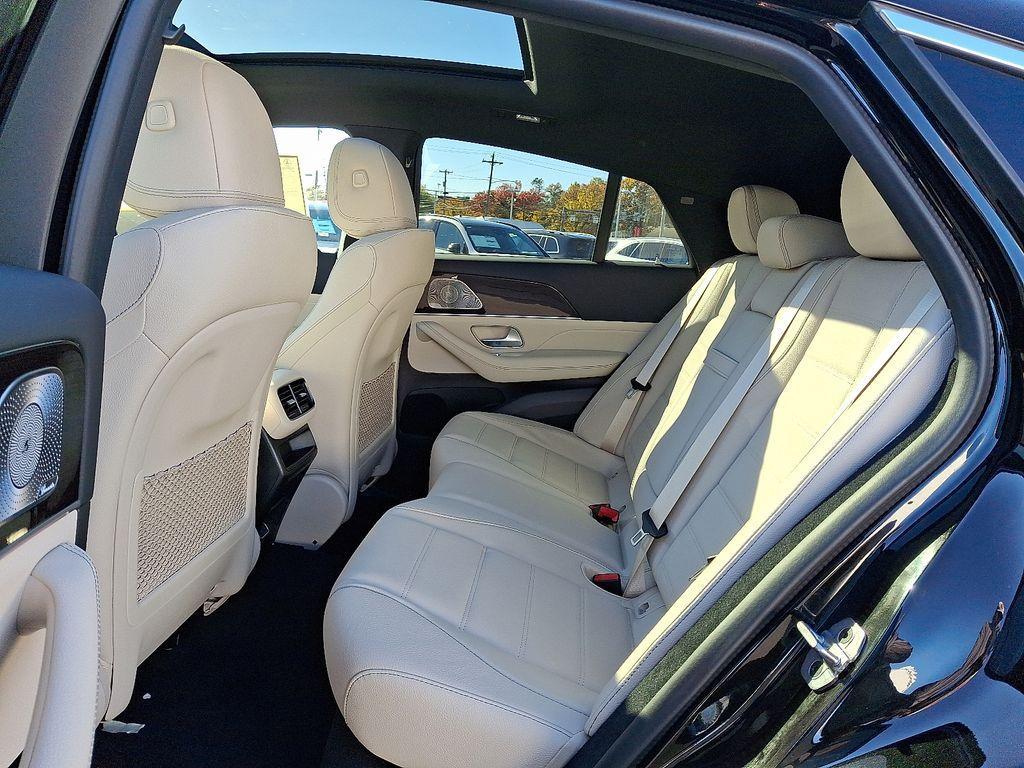 new 2026 Mercedes-Benz GLE 450 car, priced at $84,370