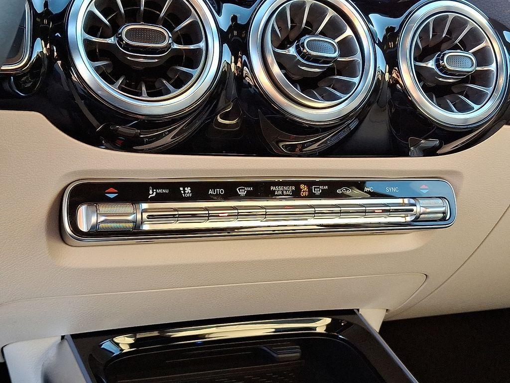 used 2025 Mercedes-Benz GLA 250 car, priced at $41,998