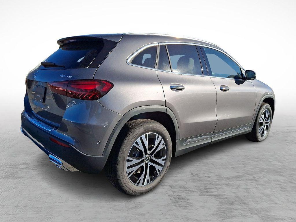 new 2025 Mercedes-Benz GLA 250 car, priced at $50,720