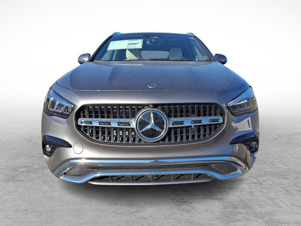 new 2025 Mercedes-Benz GLA 250 car, priced at $50,720