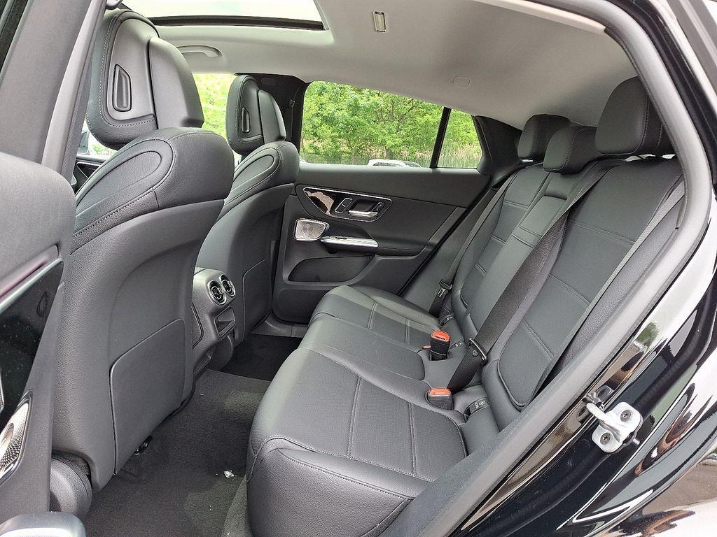 new 2025 Mercedes-Benz GLC 300 car, priced at $62,260
