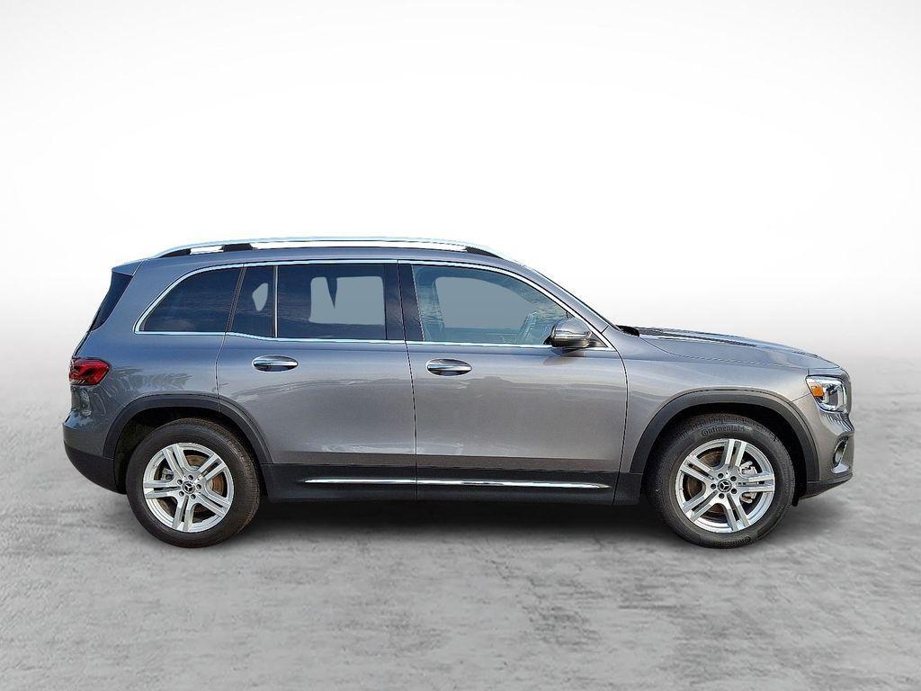 used 2021 Mercedes-Benz GLB 250 car, priced at $31,996