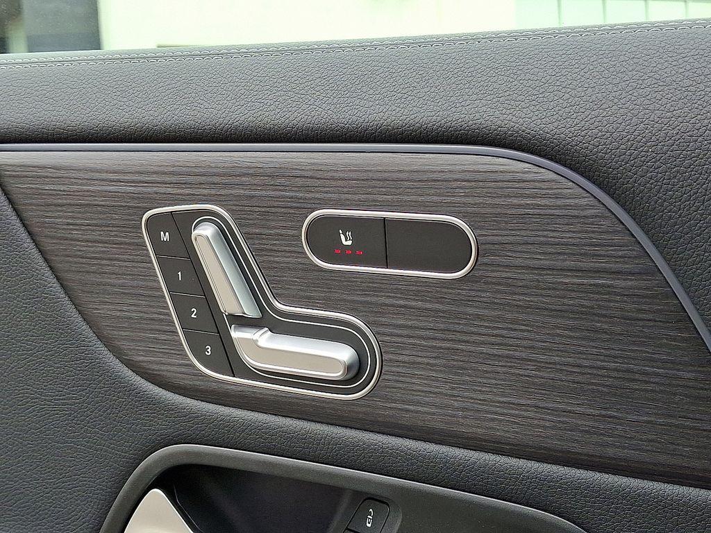 new 2026 Mercedes-Benz GLA 250 car, priced at $50,905