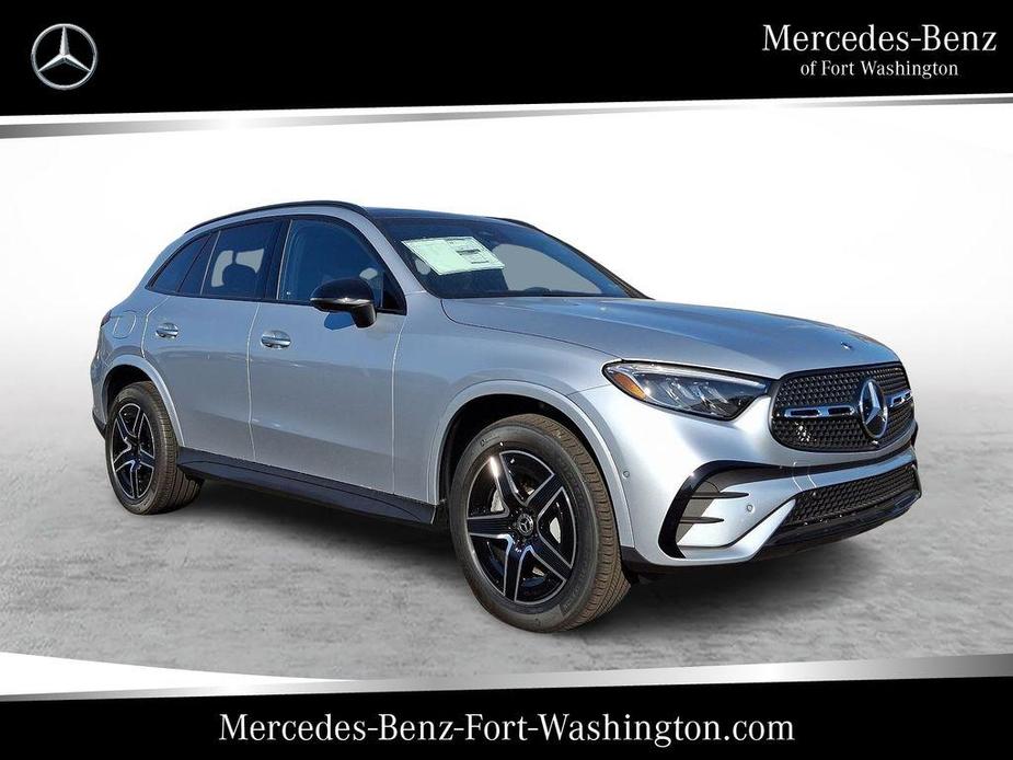 new 2025 Mercedes-Benz GLC 300 car, priced at $61,590