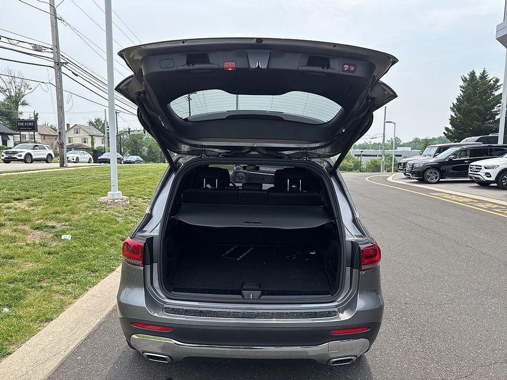 used 2021 Mercedes-Benz GLB 250 car, priced at $29,989