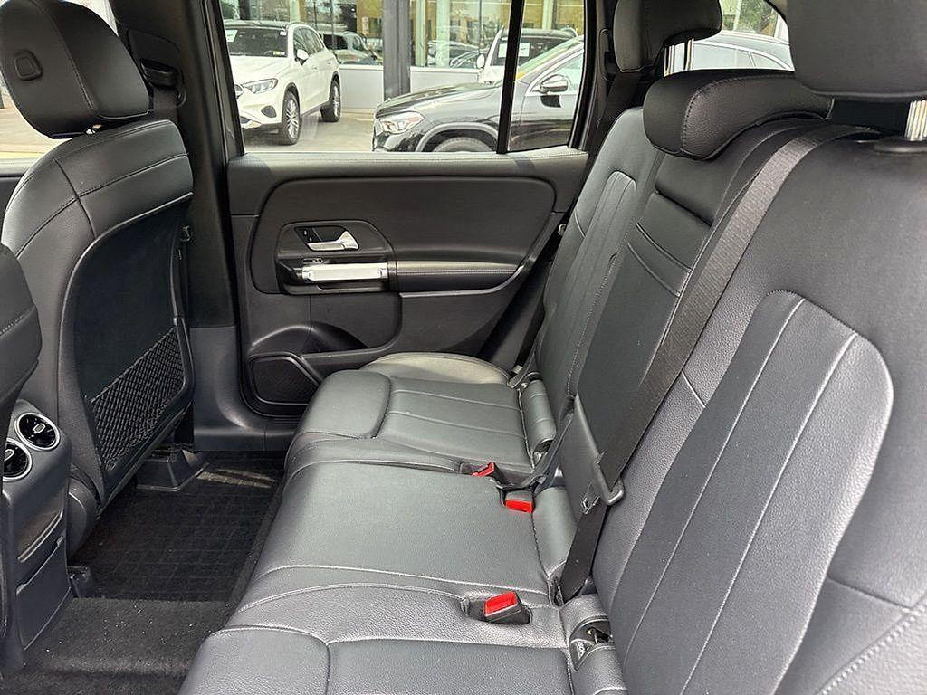 used 2021 Mercedes-Benz GLB 250 car, priced at $29,989