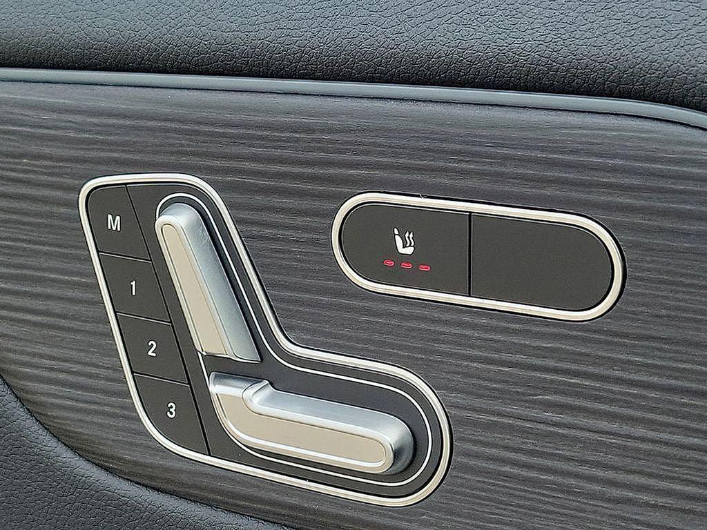 used 2025 Mercedes-Benz GLA 250 car, priced at $43,201