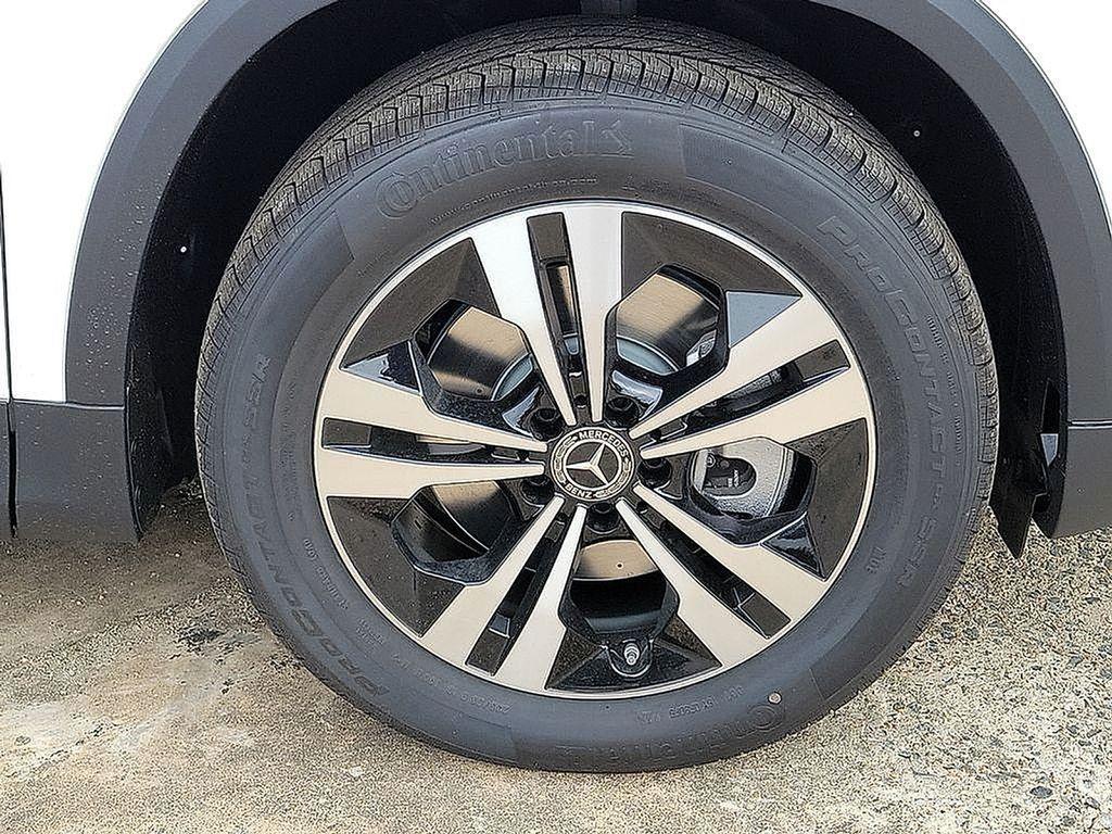 used 2025 Mercedes-Benz GLA 250 car, priced at $43,201