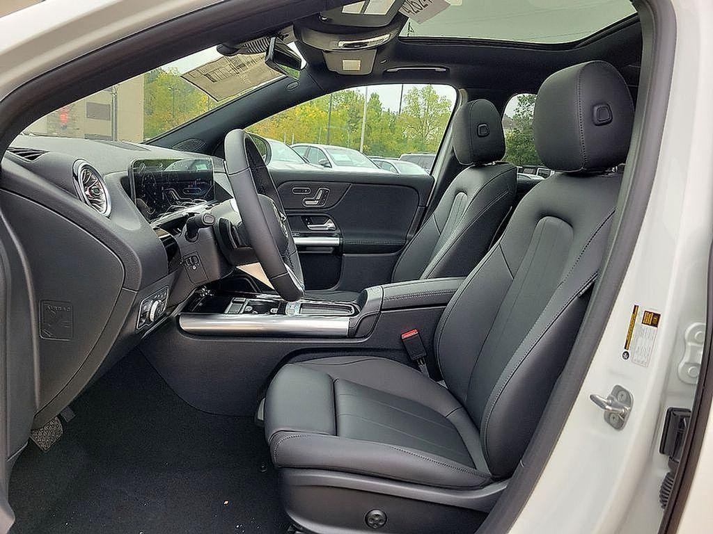 used 2025 Mercedes-Benz GLA 250 car, priced at $43,201