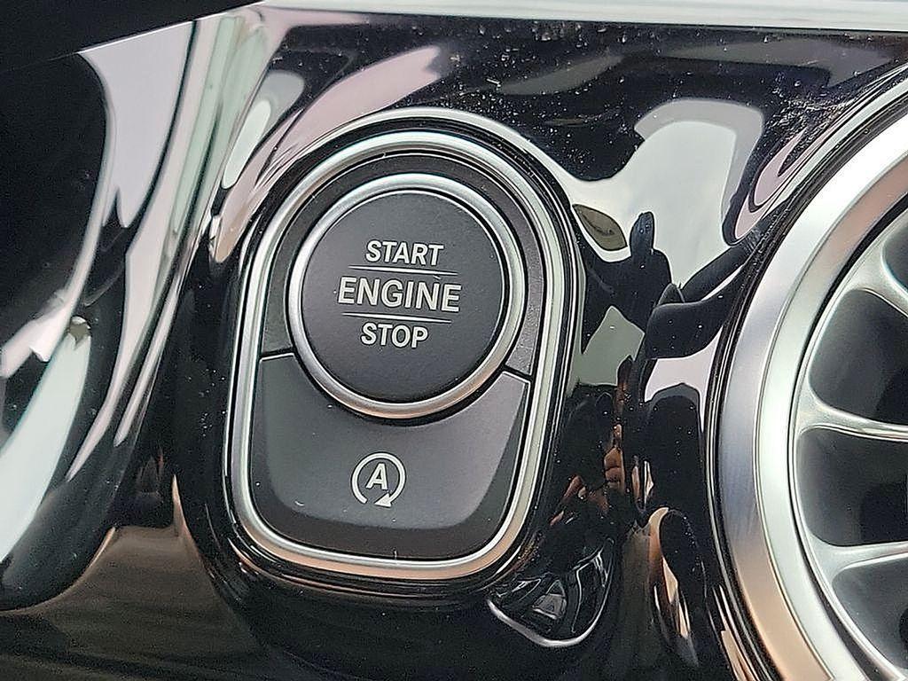 used 2025 Mercedes-Benz GLA 250 car, priced at $43,201