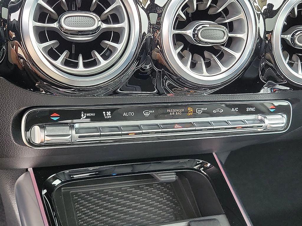 used 2025 Mercedes-Benz GLA 250 car, priced at $43,201