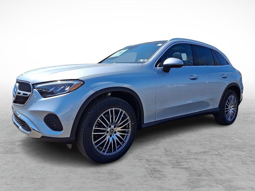 new 2025 Mercedes-Benz GLC 300 car, priced at $59,115