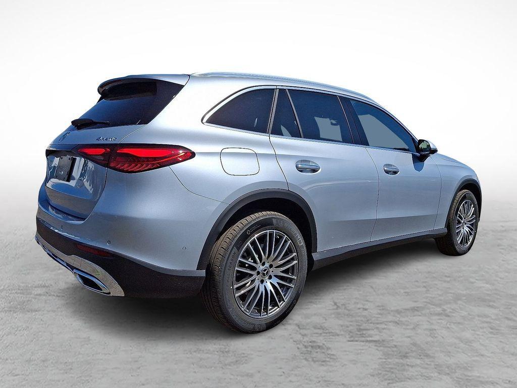 new 2025 Mercedes-Benz GLC 300 car, priced at $59,115