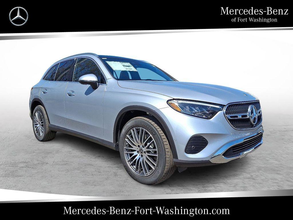 new 2025 Mercedes-Benz GLC 300 car, priced at $59,115