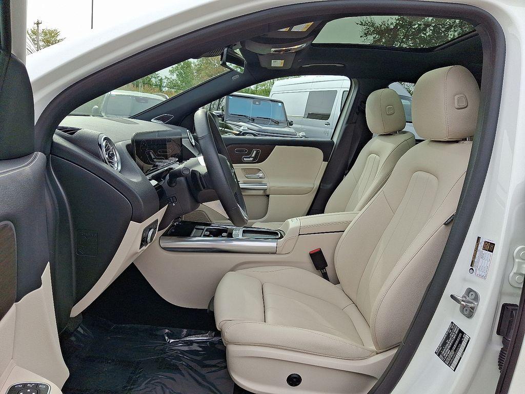 used 2025 Mercedes-Benz GLA 250 car, priced at $41,998