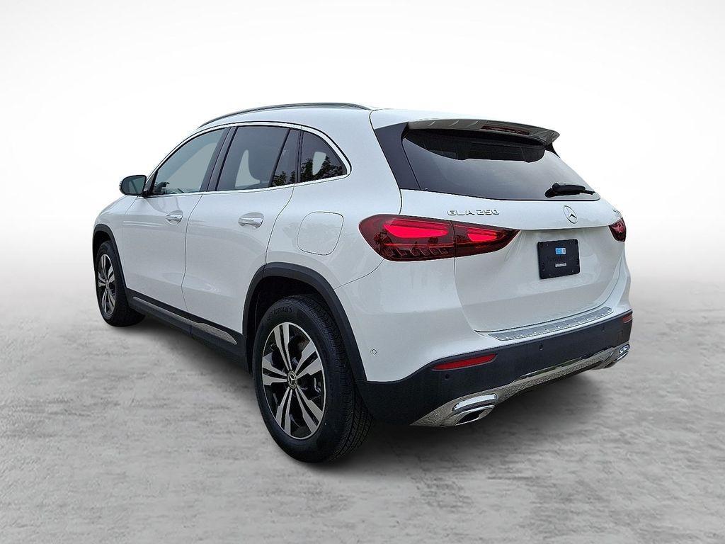 used 2025 Mercedes-Benz GLA 250 car, priced at $41,998
