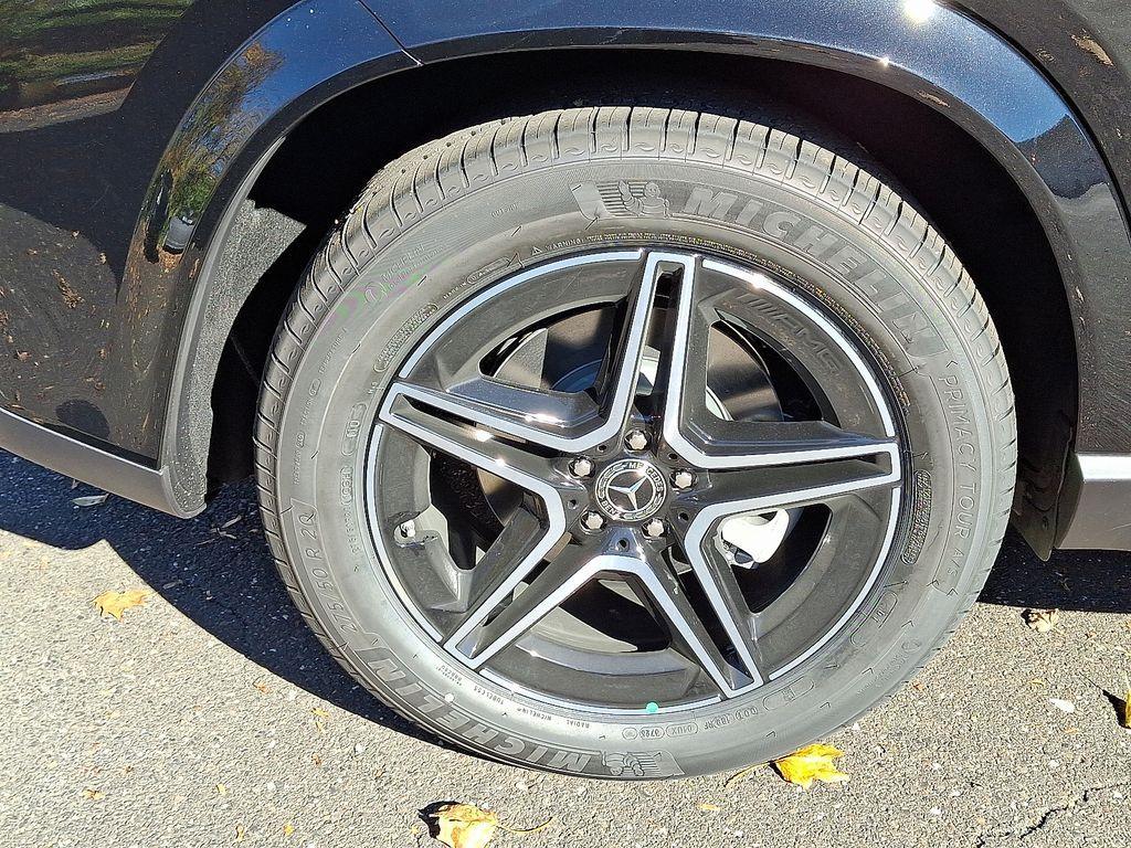 new 2026 Mercedes-Benz GLE 450 car, priced at $79,410