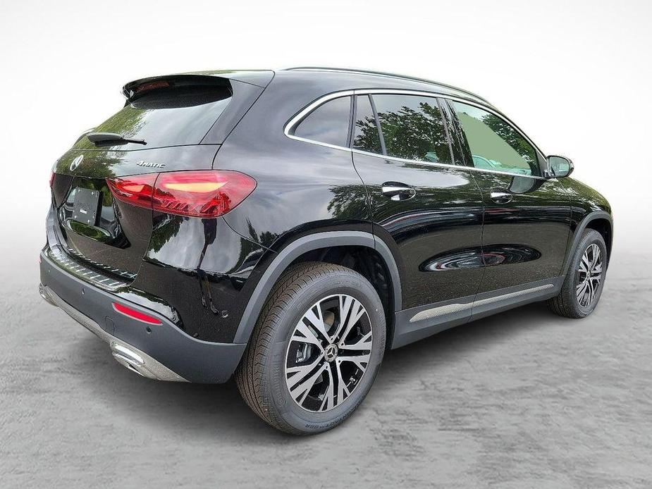 new 2025 Mercedes-Benz GLA 250 car, priced at $49,095