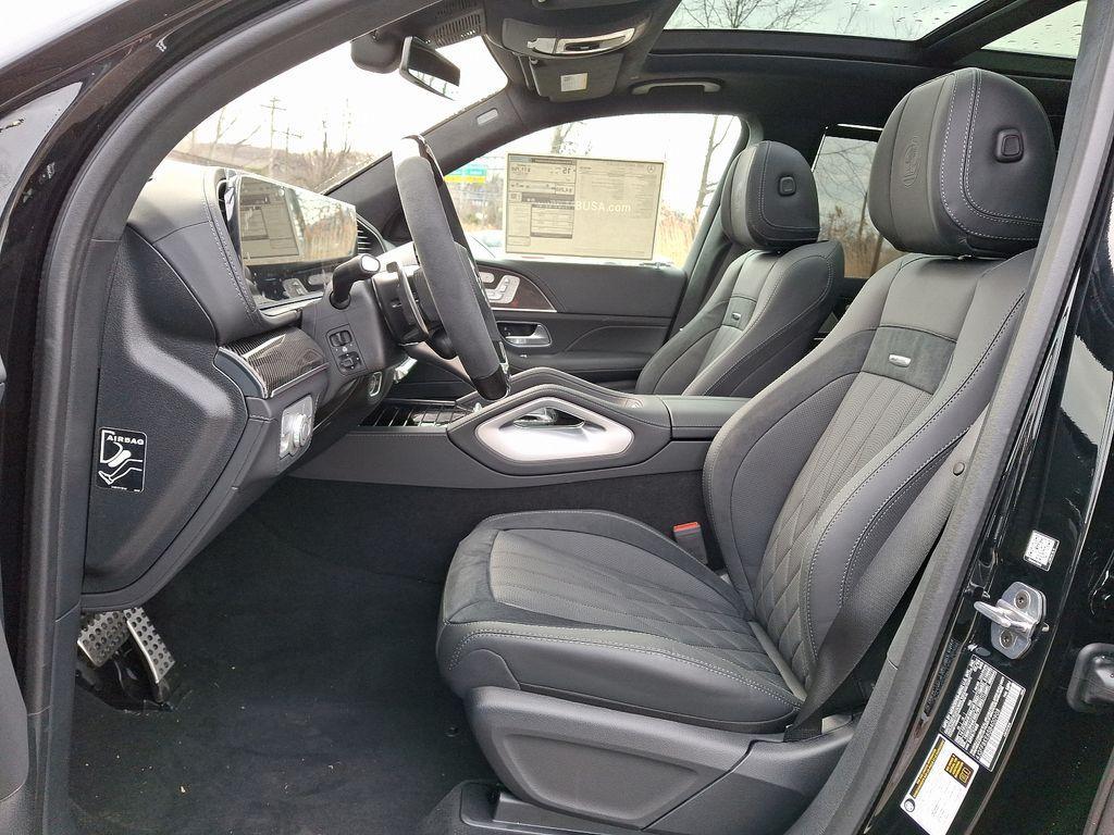 new 2025 Mercedes-Benz AMG GLS 63 car, priced at $160,600