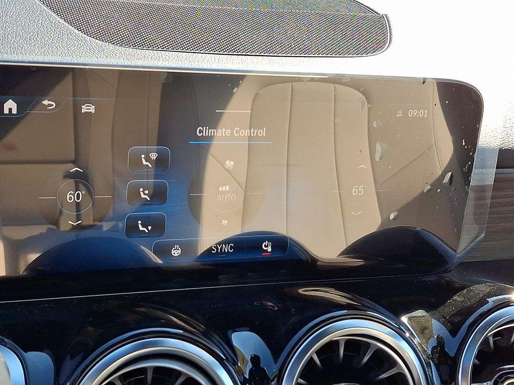 new 2025 Mercedes-Benz GLB 250 car, priced at $53,390