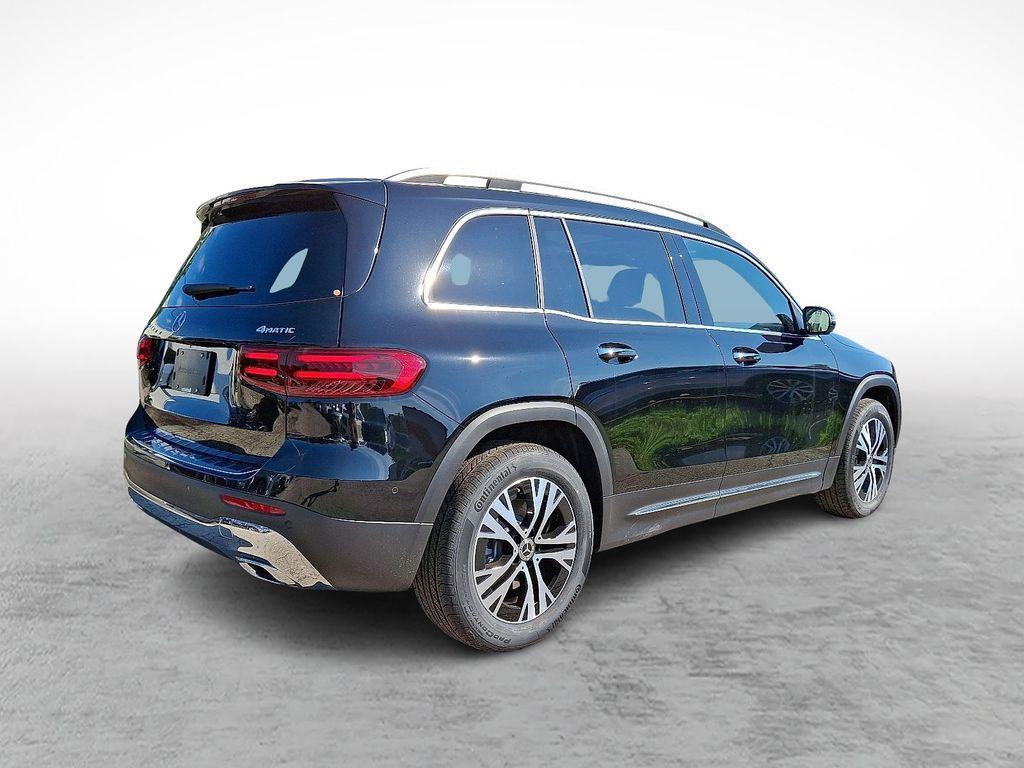 new 2025 Mercedes-Benz GLB 250 car, priced at $53,390
