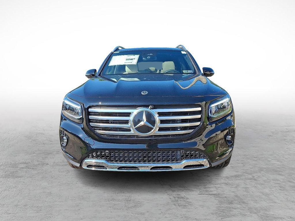 new 2025 Mercedes-Benz GLB 250 car, priced at $53,390