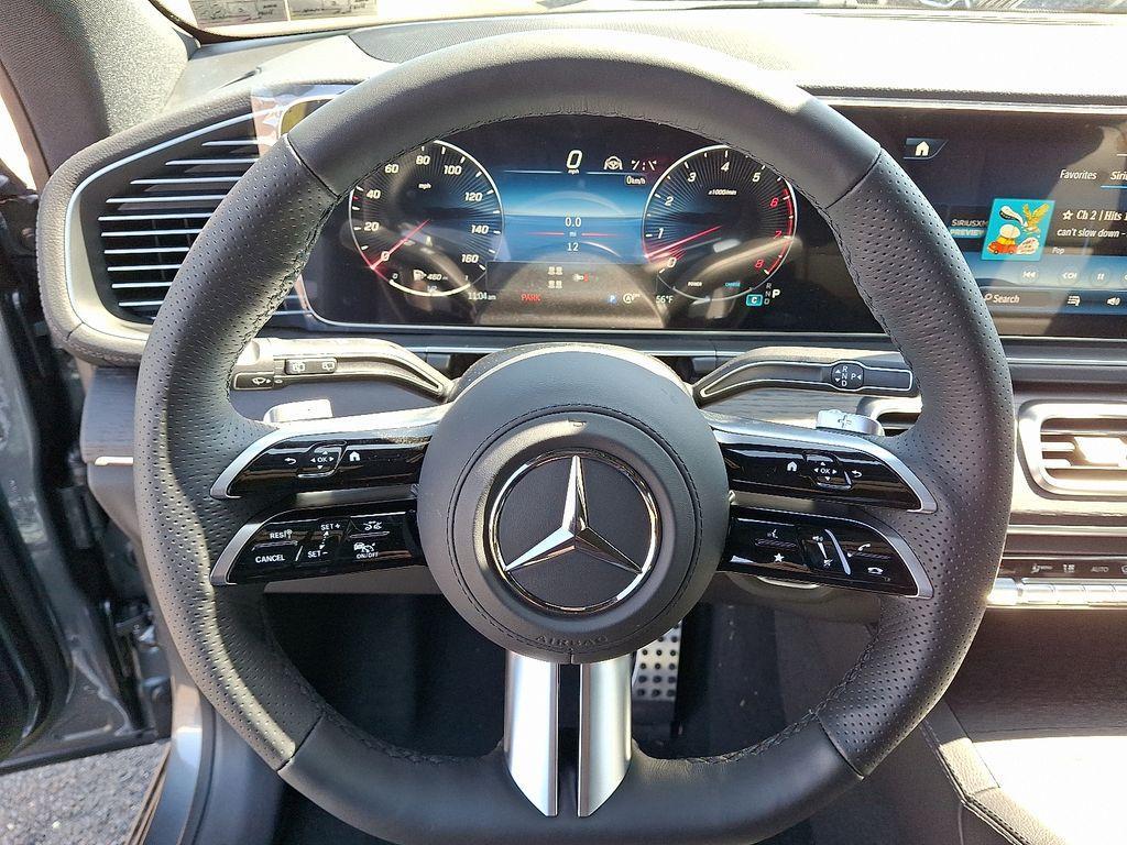 new 2025 Mercedes-Benz GLS 450 car, priced at $95,685
