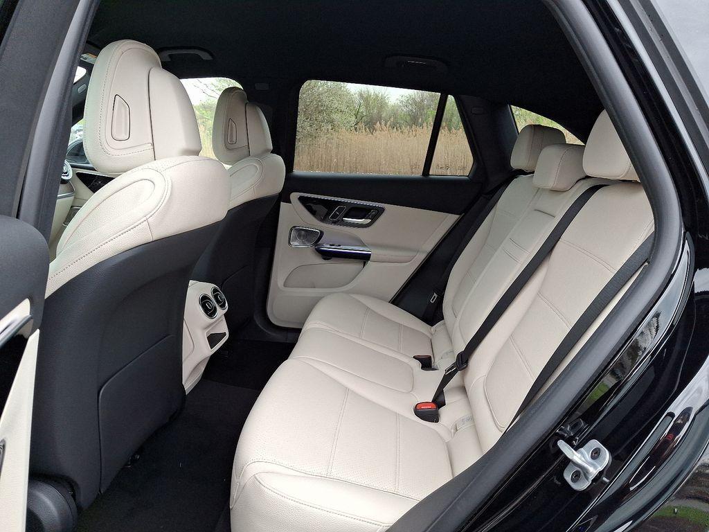 new 2025 Mercedes-Benz GLC 300 car, priced at $55,645